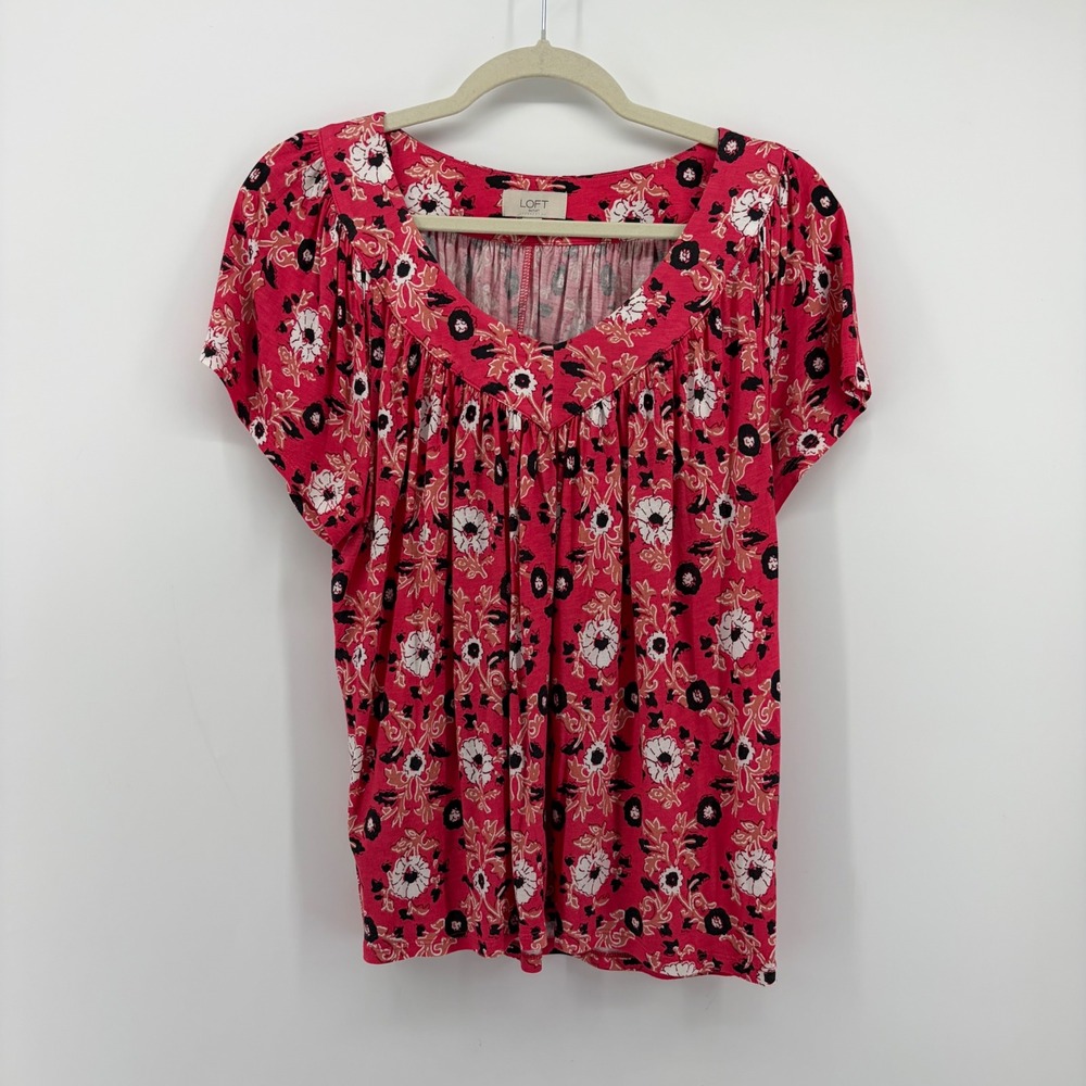 LOFT Womens Medium Pink Floral Blouse V-Neck Short Sleeve‎ Rayon Top